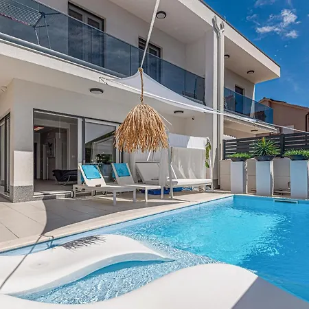 Lilly Srima - Holiday home