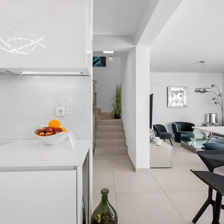 Holiday home Lilly Srima -