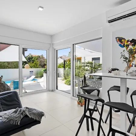 Lilly Srima - Holiday home Vodice